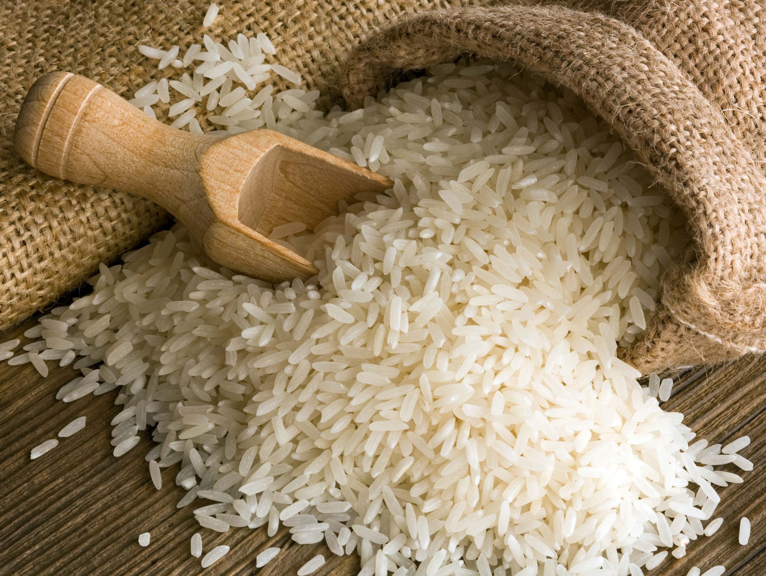 نشانه‌های تشخیص برنج ایرانی با کیفیت و برنج پلاستیکی