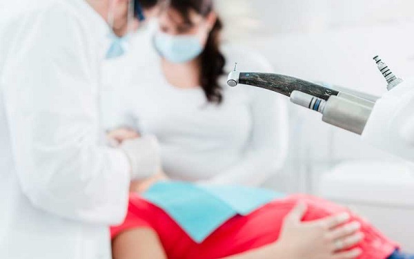 آیا عصب کشی دندان در بارداری ضرر دارد؟